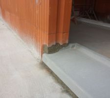 Seuil de la baie vitr&eacute;e