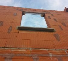 Appui de fen&ecirc;tre de la chambre 2