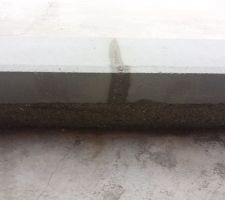 Seuil de la baie vitr&eacute;e, MFC en est au point de ne pas acheter un seul tableau de 190cm chez WESER mais 2 tableaux de 100 qu'ils coupent et rejointent : c'est nuuuuulll !