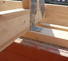 Les fixations des équerres aux fermettes