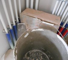 On ne pourrait pas se bourrer plus contre les nourrices !