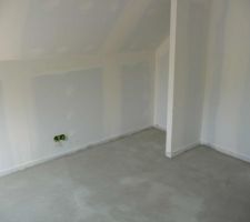 Plaquage d'une chambre à l'étage