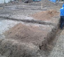 Slt à tous je  reviens par mis vous avec un peu de repos  .
le chantier prends très bien forme, désolé si je n'ai pas pus mettres de photos plutôt