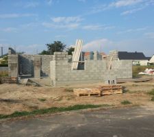 Début de l élévation des murs