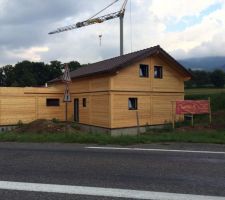 Pose des menuiseries aluminium terminée,reste les portes de garage à poser et le clos HÉ/HA sera terminé