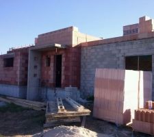 El&eacute;vation des murs de l'&eacute;tage.