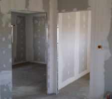 Vue des 2 chambres depuis salle de jeux (mezzanine)