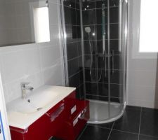 SALLE DE BAIN 1 ER ETAGE