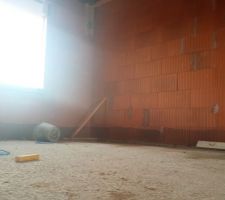 Etage pendant l'installation de l'écran de sous toiture et couverture