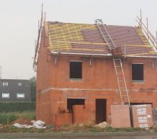 Couverture en cours mais où est l'emplacement prévu pour les panneaux solaires ??