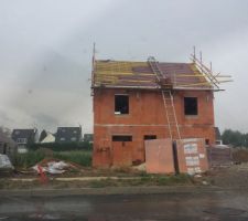 Couverture en cours mais où est l'emplacement prévu pour les panneaux solaires ??