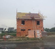 Couverture en cours mais où est l'emplacement prévu pour les panneaux solaires ??
