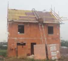 Couverture en cours mais où est l'emplacement prévu pour les panneaux solaires ??
