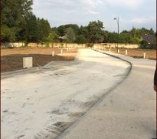 31/07/14 : la route du lotissement était censée être terminé aujourd'hui mais apparemment non! On a trop hâte. On y retournera ce WE ;)