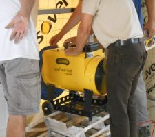 Test intermédiaire pour vérifier que notre maison est dans les clous de la RT 2012 avec une étanchéité inférieur ou égale à 6.
le test est concluant, quelques corrections ont été apportés en cours du test.