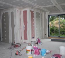 Salle &agrave; manger (position po&ecirc;le)