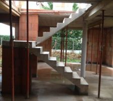 Escalier d&eacute;coffr&eacute;