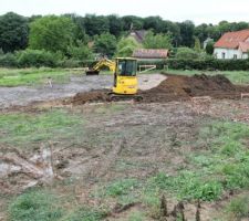 Terrassement de la plateforme fait au 3/4