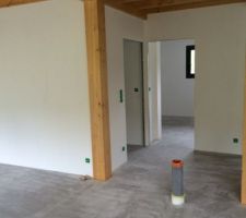 Cela prend forme &agrave; l'int&eacute;rieur, enduit pl&acirc;tre