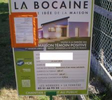 Panneau du CST sur le terrain