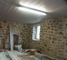 Lambrissage du plancher du 2ème.