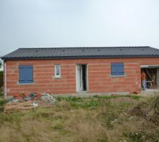 Les volets peint installé