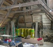 Les combles 

c'est la chambre 1 et la salle de bains