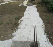 Fa&ccedil;ade sud parpaings de chainage vertical.