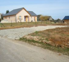 Le chemin d'acc&egrave;s au chantier