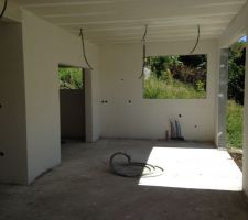 Enduit inétrieur terminé !
RDJ