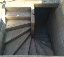 L'escalier pour le S/sol