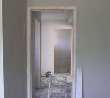 Platre entrée vue chambre