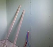 La future salle de bains en travaux.