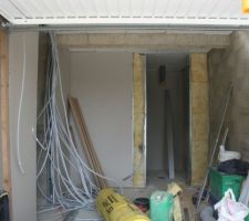 Voici le garage   cellier au fonds   pieuvre