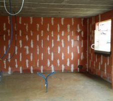 Buanderie, salle de bains.