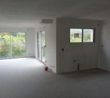 Sous couche dans le salon/s&eacute;jour et cuisine