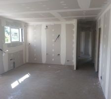 Bandes placo cuisine avec finitions