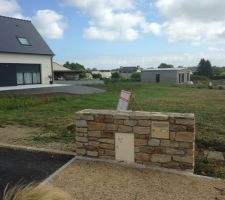 Terrain débroussaillé  et désherbé avant travaux