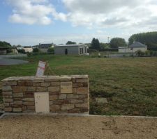 Terrain débroussaillé  et désherbé avant travaux