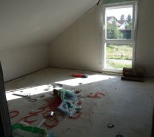 C'est déjà le bazar dans la chambre des petits :-)