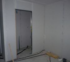 Photo de la pose d'isolant et de plaques de BA13 n°29