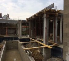 Coffrage du balcon de l'&eacute;tage