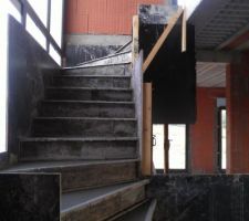 Escalier sur mesure coulé sur place en 2 jours