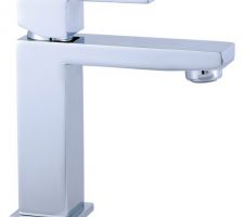 Robinet pour la double vasque.