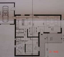 Voici le rez-de-chauss&eacute;e et garage...