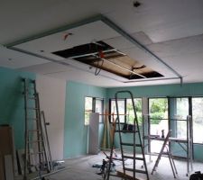 Plafond terminé construction faus plafond en retombée