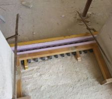 Préparation du seuil de la porte du cellier (entre maison et garage)