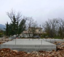 Dalle : on voit bien la taille de la future baie