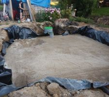 70 cm de sable 0.60 au dessus de la premiere rangée de drains
