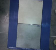 Choix du carrelage gris anthracite - toucher peau
